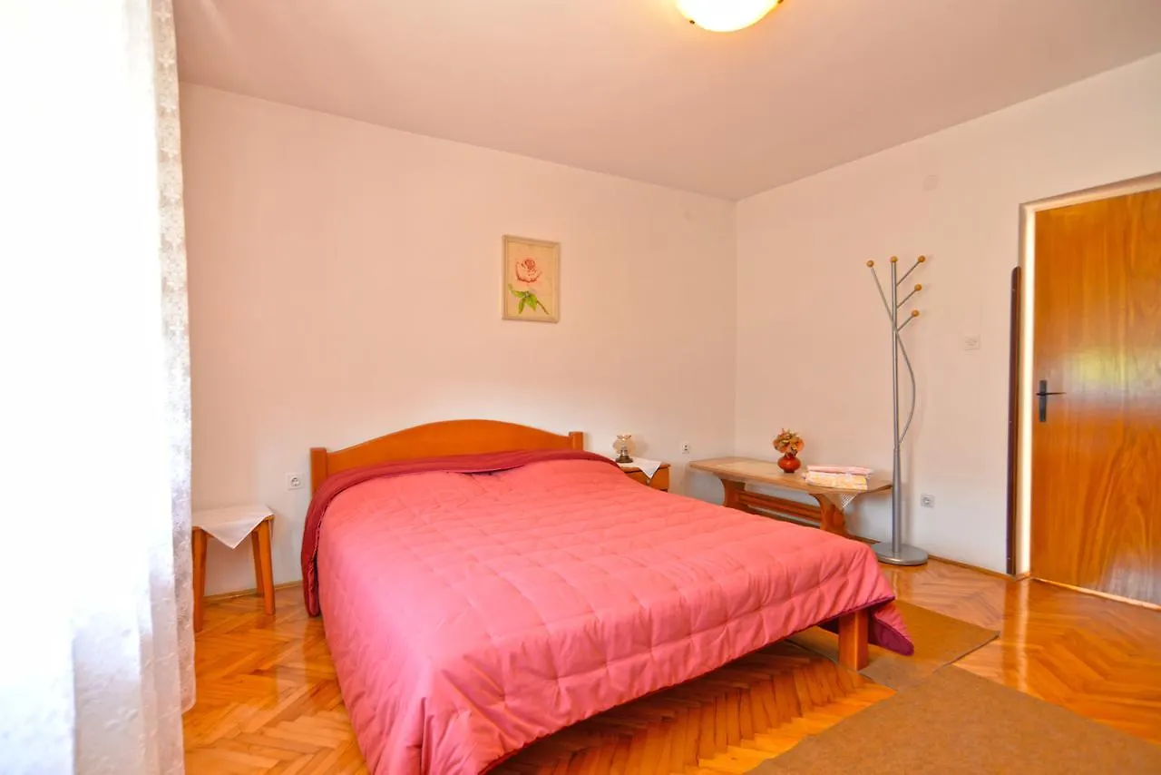 Pensjonat Apartment & Room Milka 1633 Pula